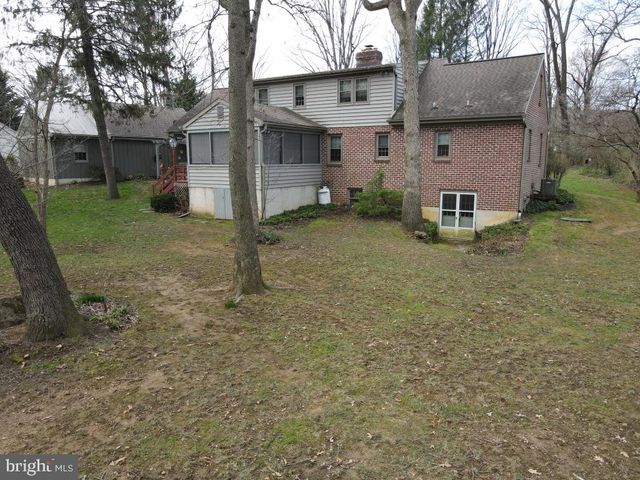 827 HORNIG RD, Lancaster, PA 17601