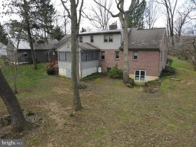 827 HORNIG RD, Lancaster, PA 17601