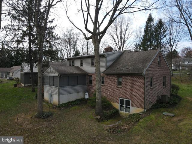 827 HORNIG RD, Lancaster, PA 17601