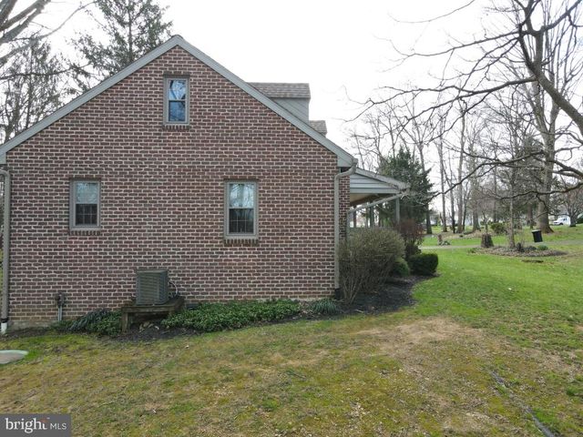827 HORNIG RD, Lancaster, PA 17601