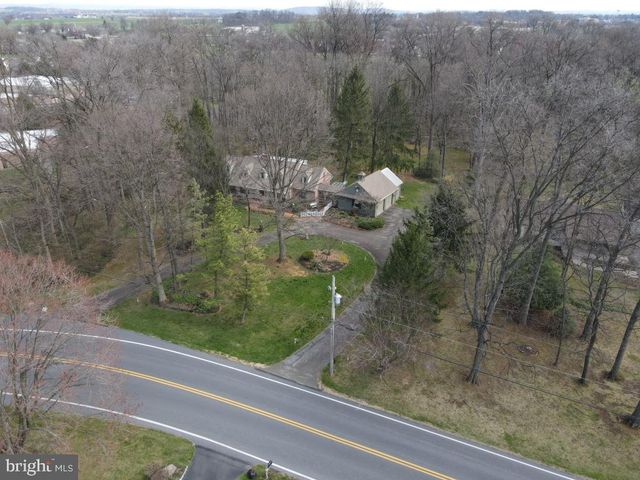 827 HORNIG RD, Lancaster, PA 17601