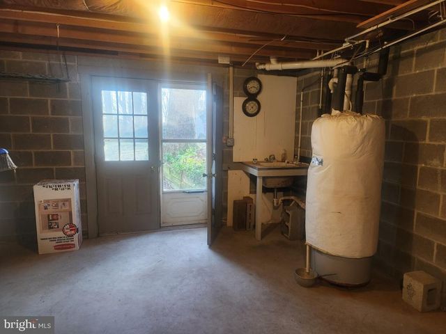 827 HORNIG RD, Lancaster, PA 17601