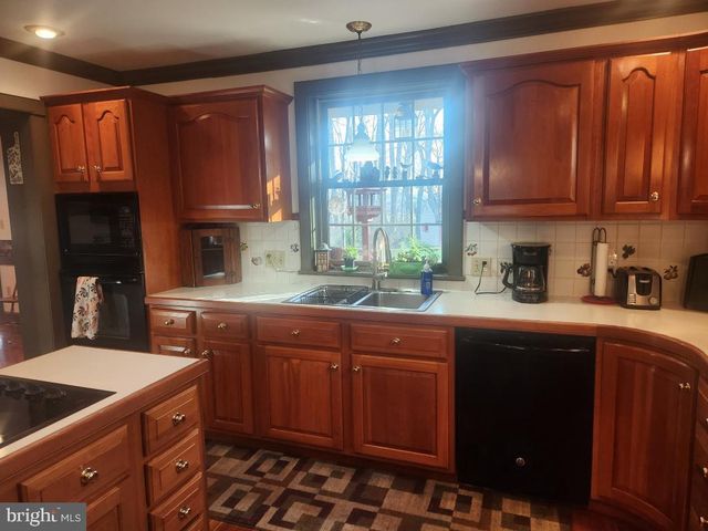 827 HORNIG RD, Lancaster, PA 17601