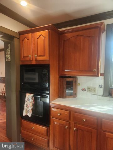 827 HORNIG RD, Lancaster, PA 17601