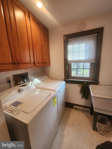 827 HORNIG RD, Lancaster, PA 17601