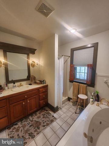 827 HORNIG RD, Lancaster, PA 17601