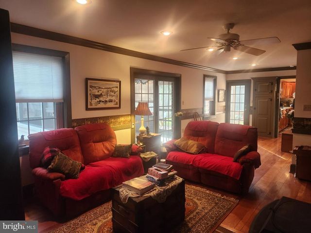 827 HORNIG RD, Lancaster, PA 17601