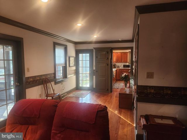 827 HORNIG RD, Lancaster, PA 17601