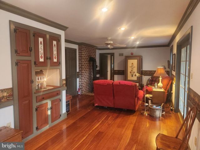 827 HORNIG RD, Lancaster, PA 17601