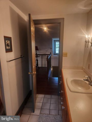 827 HORNIG RD, Lancaster, PA 17601