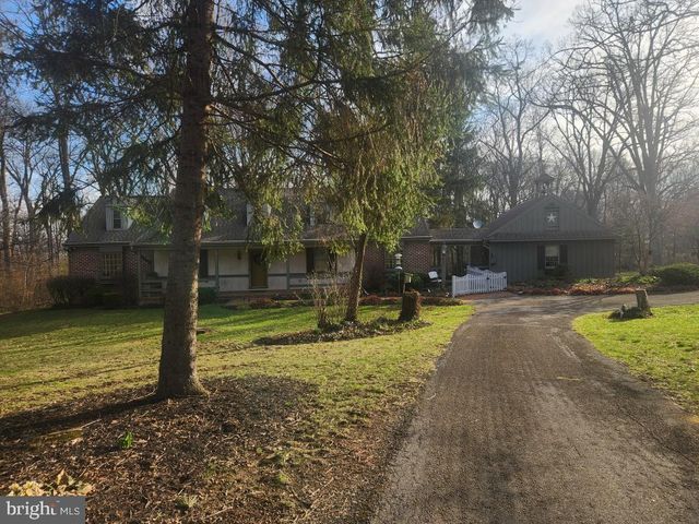 827 HORNIG RD, Lancaster, PA 17601