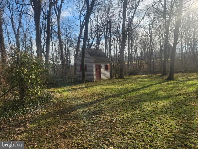 827 HORNIG RD, Lancaster, PA 17601