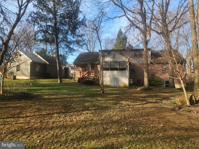 827 HORNIG RD, Lancaster, PA 17601