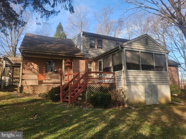 827 HORNIG RD, Lancaster, PA 17601