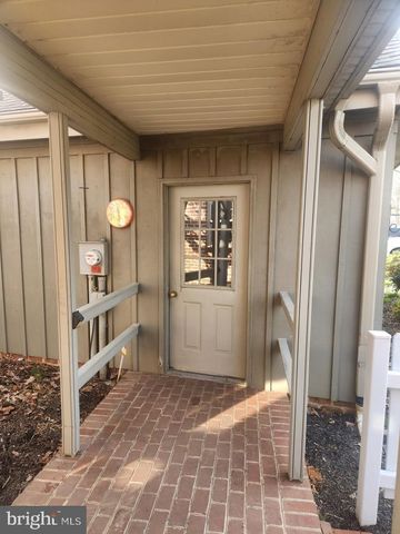 827 HORNIG RD, Lancaster, PA 17601