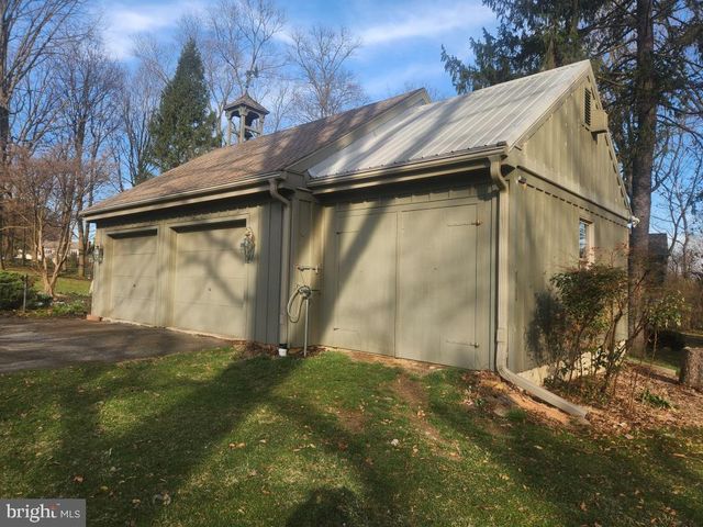 827 HORNIG RD, Lancaster, PA 17601