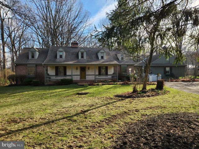 827 HORNIG RD, Lancaster, PA 17601