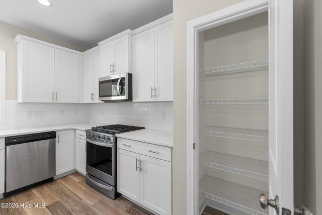 411 Jasmine Way, Burgaw, NC 28425