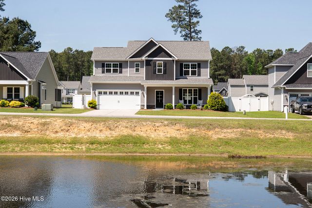 411 Jasmine Way, Burgaw, NC 28425