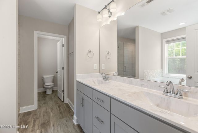 411 Jasmine Way, Burgaw, NC 28425
