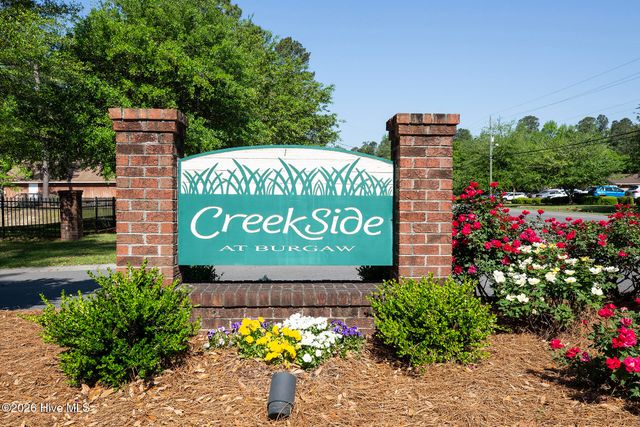 411 Jasmine Way, Burgaw, NC 28425
