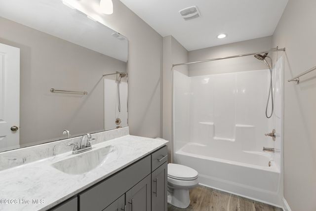 411 Jasmine Way, Burgaw, NC 28425