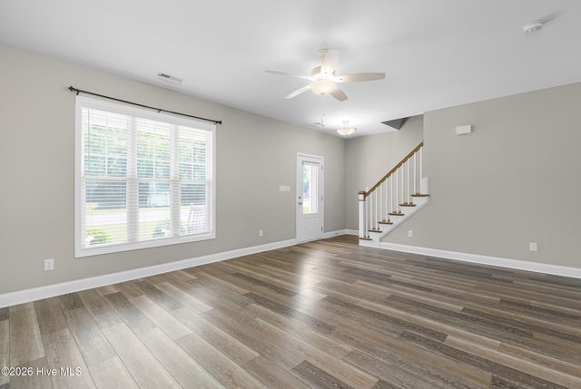 411 Jasmine Way, Burgaw, NC 28425