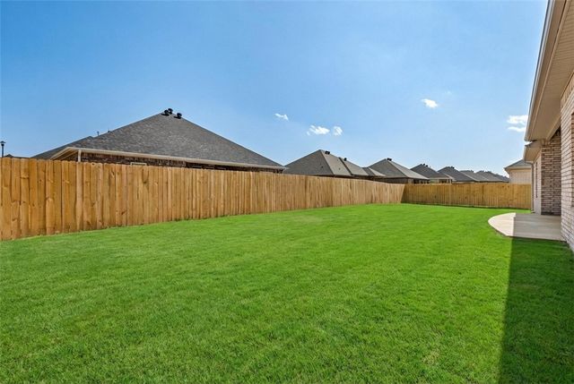 2300 Salmon Street, Pea Ridge, AR 72751