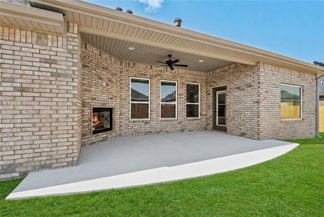 2300 Salmon Street, Pea Ridge, AR 72751