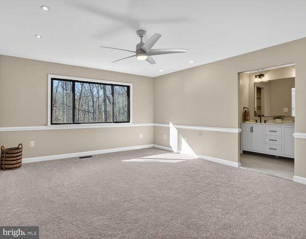 2599 TREE HOUSE DR, Woodbridge, VA 22192