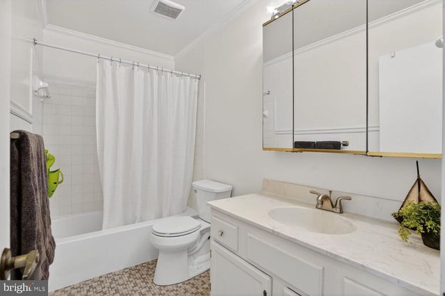 2599 TREE HOUSE DR, Woodbridge, VA 22192