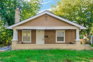 1502 S Pleasant Street, Independence, MO 64055