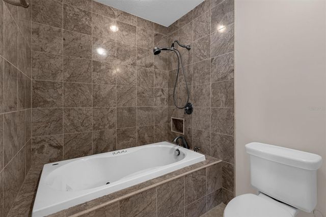 340 KILLARNEY BAY COURT 4-4, Winter Park, FL 32789