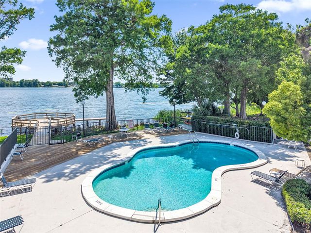 340 KILLARNEY BAY COURT 4-4, Winter Park, FL 32789