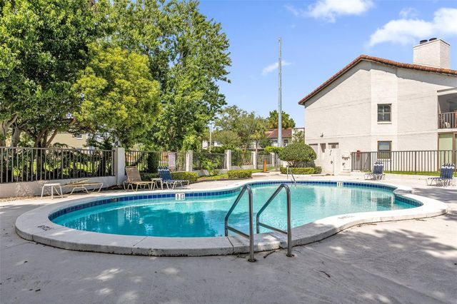 340 KILLARNEY BAY COURT 4-4, Winter Park, FL 32789
