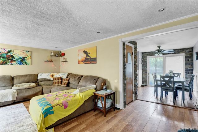 15 Hillcrest Drive, Amherst, NY 14226