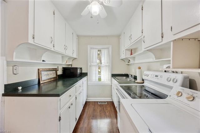 1700 Tarrall AVE, Norfolk, VA 23509