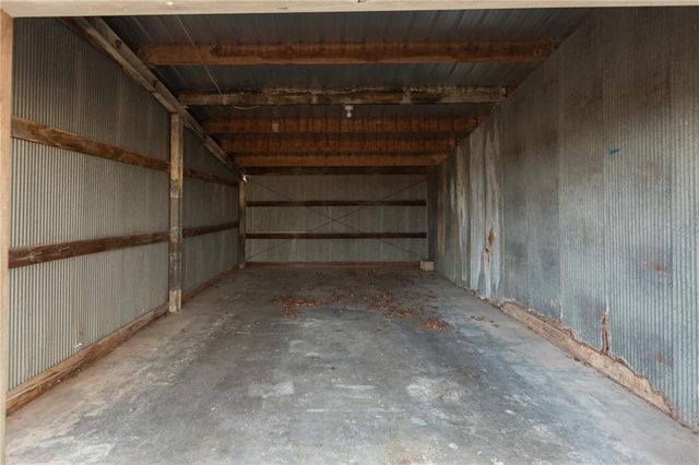 64 SW 401st Road, Centerview, MO 64019