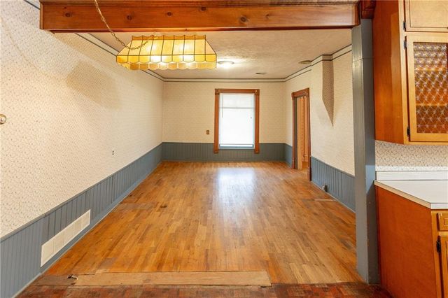 64 SW 401st Road, Centerview, MO 64019