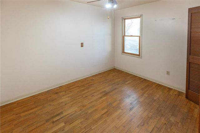 64 SW 401st Road, Centerview, MO 64019