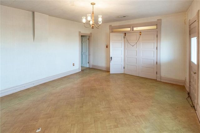 64 SW 401st Road, Centerview, MO 64019