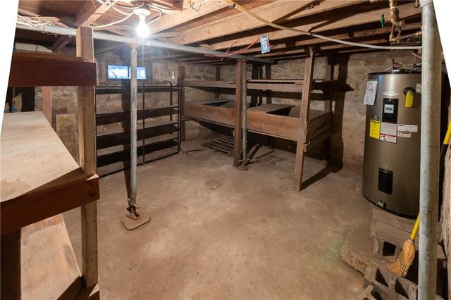 64 SW 401st Road, Centerview, MO 64019