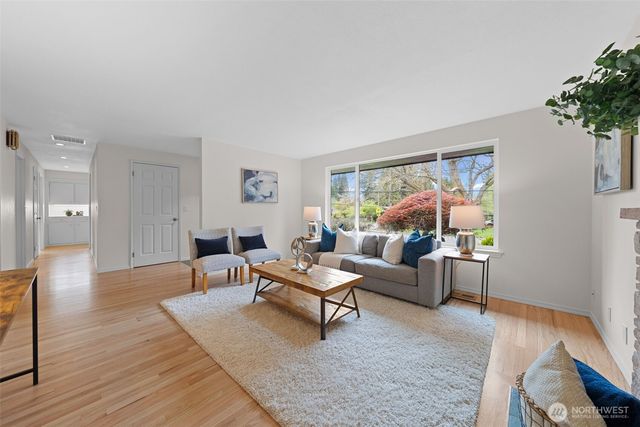 5918 128th Avenue SE, Bellevue, WA 98006