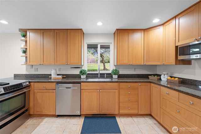 5918 128th Avenue SE, Bellevue, WA 98006