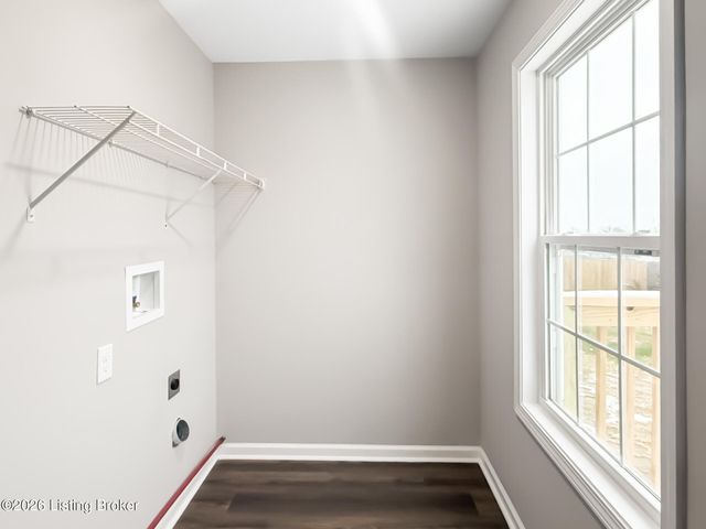 203 Charles Carr Dr, Harrodsburg, KY 40330