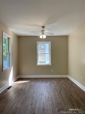 15 Krakow Street A, Derby, CT 06418