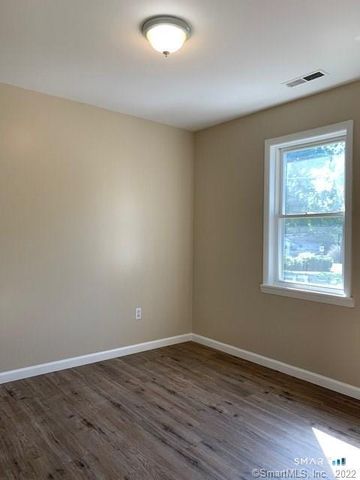 15 Krakow Street A, Derby, CT 06418