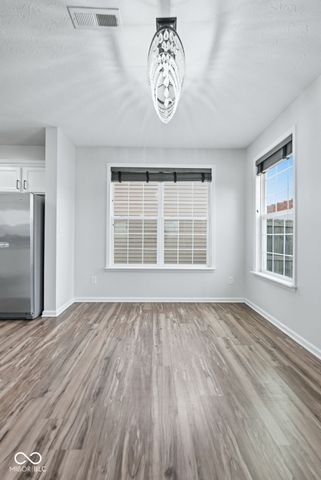 5774 Bluff View Lane, Whitestown, IN 46075