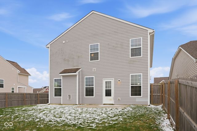 5774 Bluff View Lane, Whitestown, IN 46075