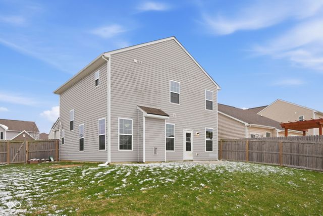 5774 Bluff View Lane, Whitestown, IN 46075